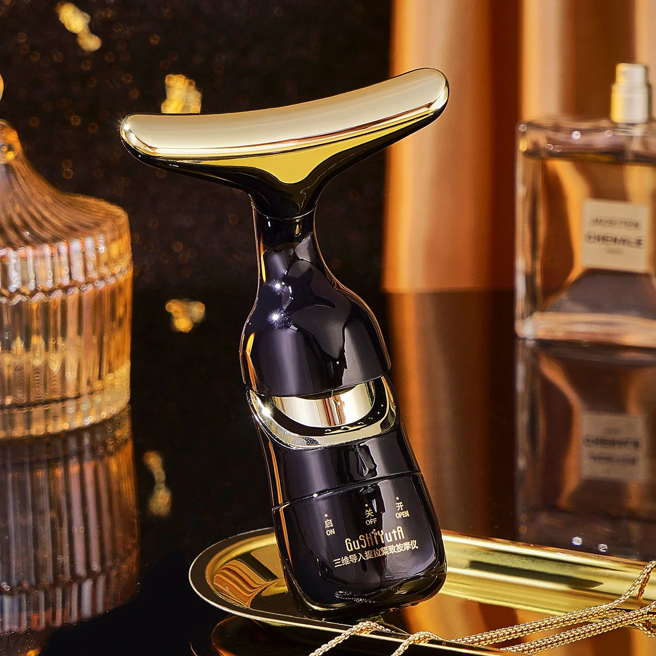 LiftGlow™ 3-in-1 Facial & Neck EMS Device — Lifting, Anti-Aging & Skin Tightening